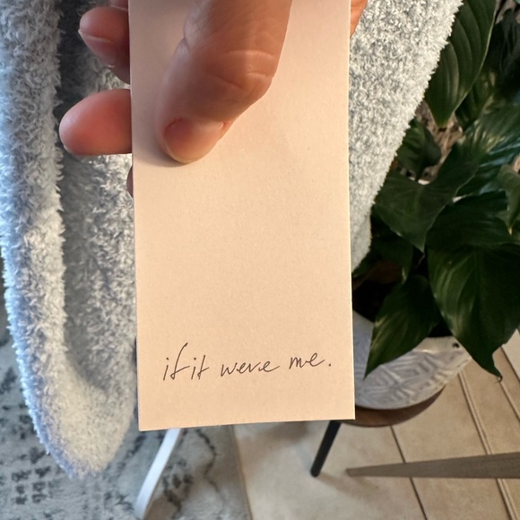 Fuzzy and soft knit sweater / cardigan - Picture 5 of 6